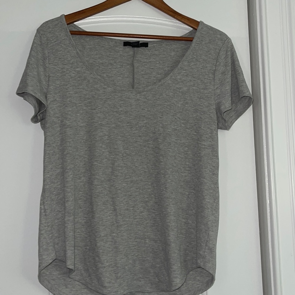 Forever 21 grey t shirt!!